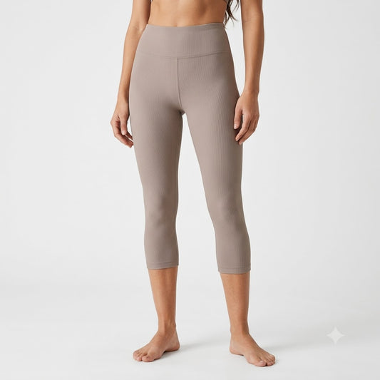 Ribbed Capri Leggings